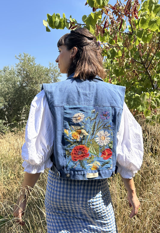 Upcycled Sleeveless Jacket Fleurs des champs (S)