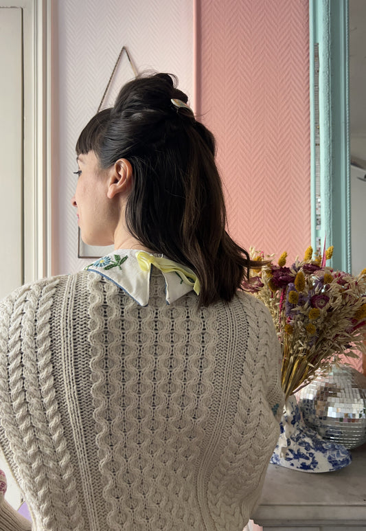 Upcycled detachable collar Simone