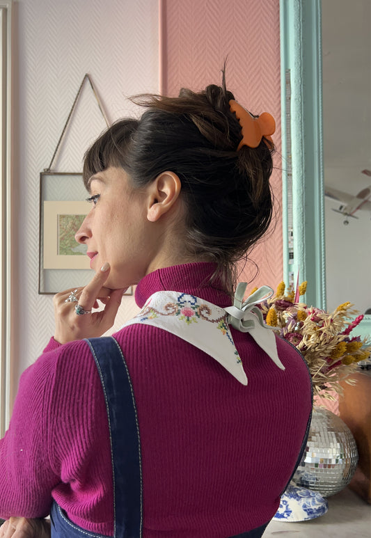 Upcycled detachable collar Simone