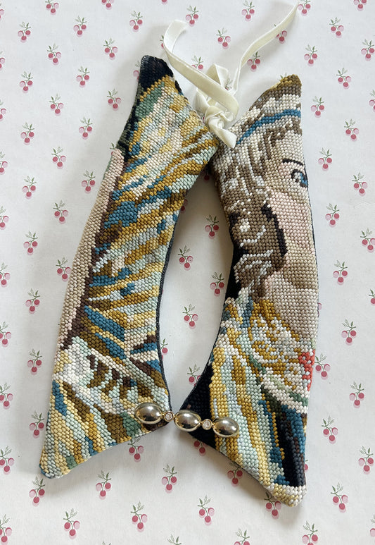 Upcycled detachable collar Simone