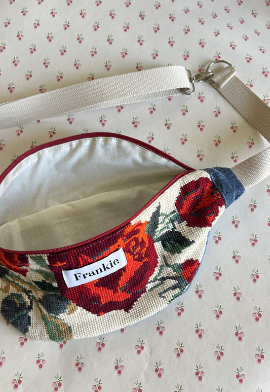 Upcycled bum bag Joe