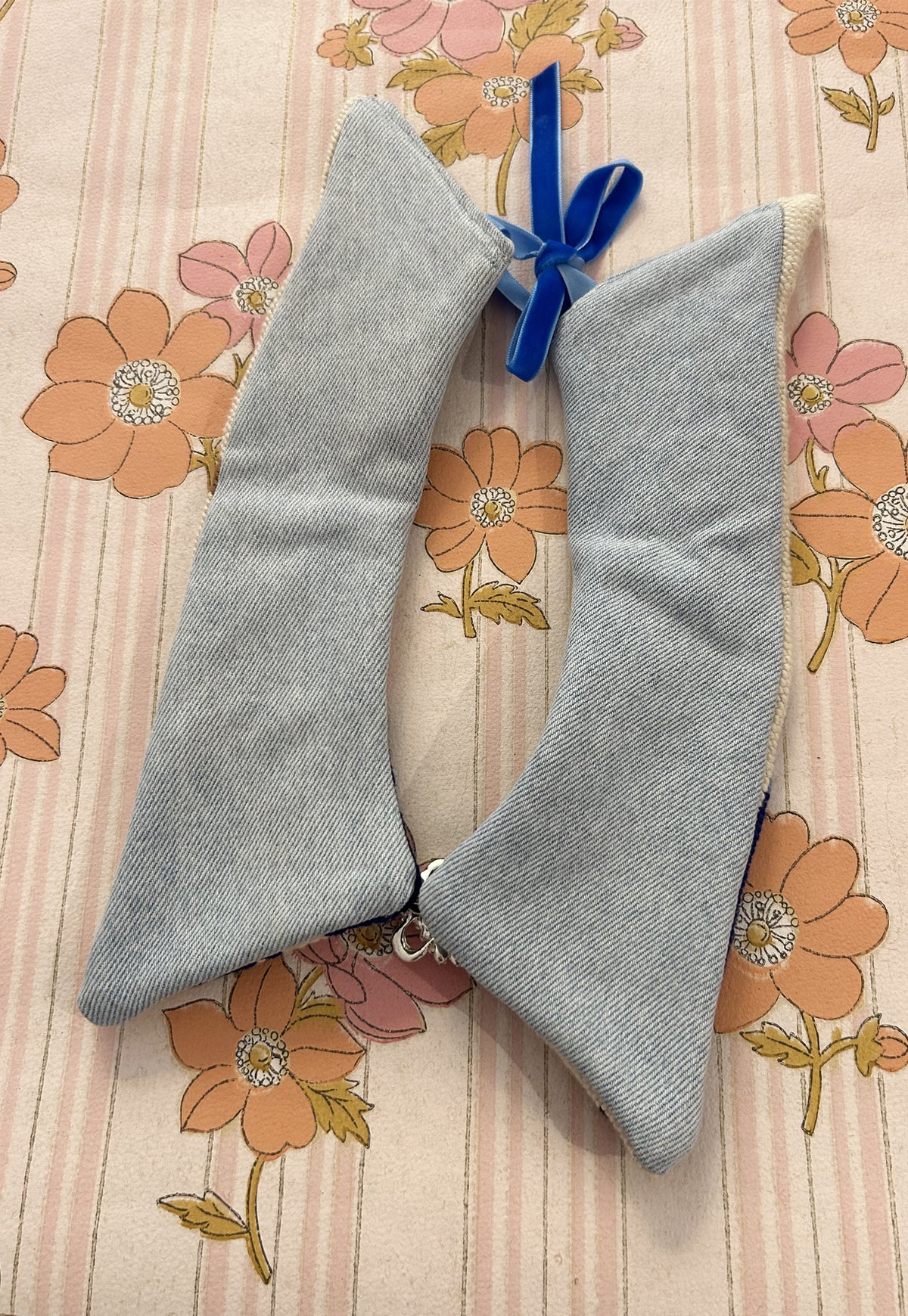Upcycled detachable collar Simone