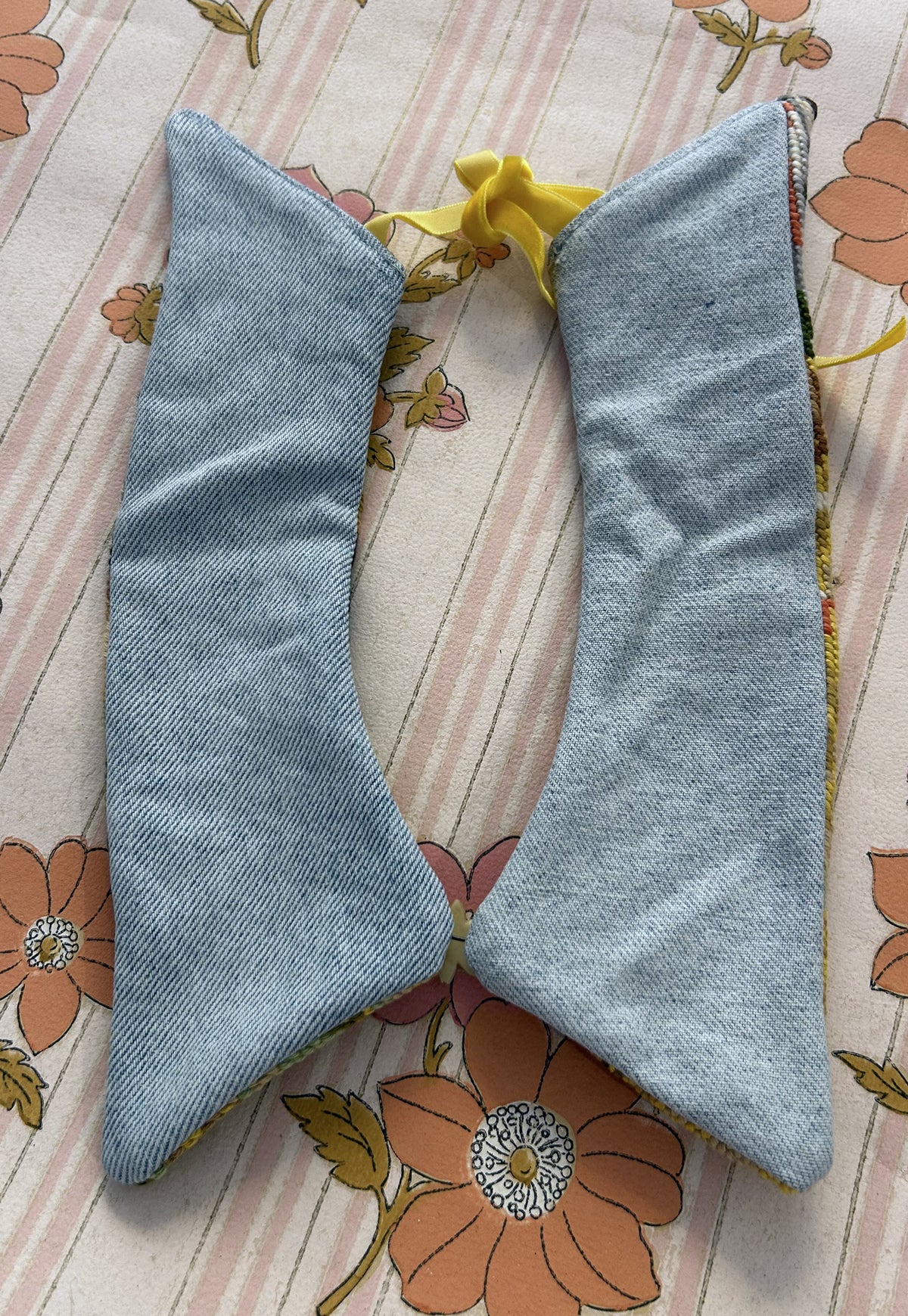 Upcycled detachable collar Simone