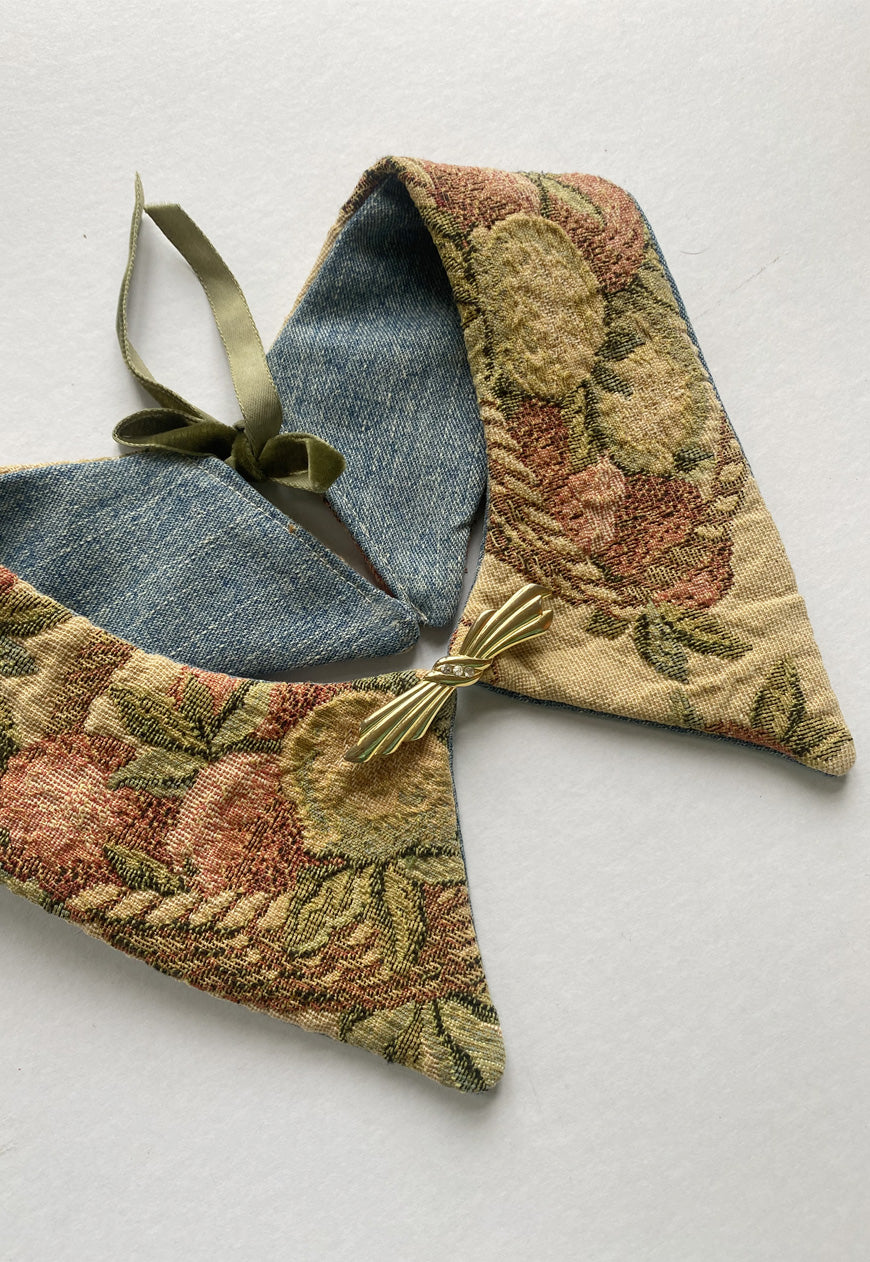 Upcycled detachable collar Simone