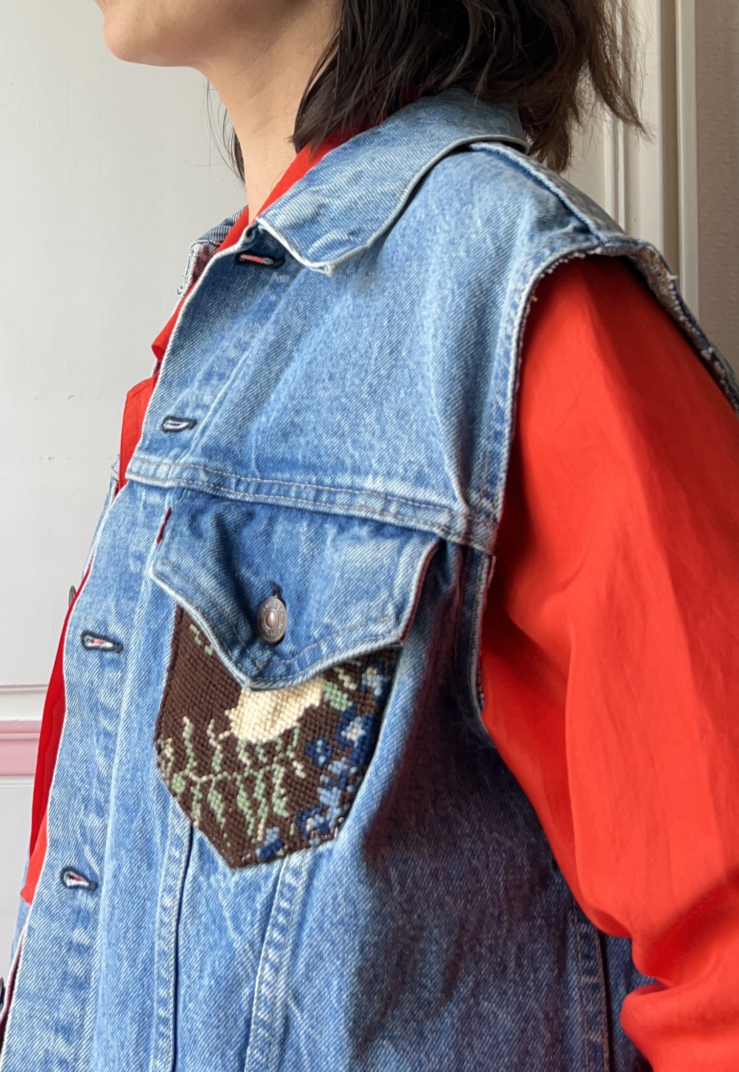 Upcycled Sleeveless Jacket Bouquet (L)
