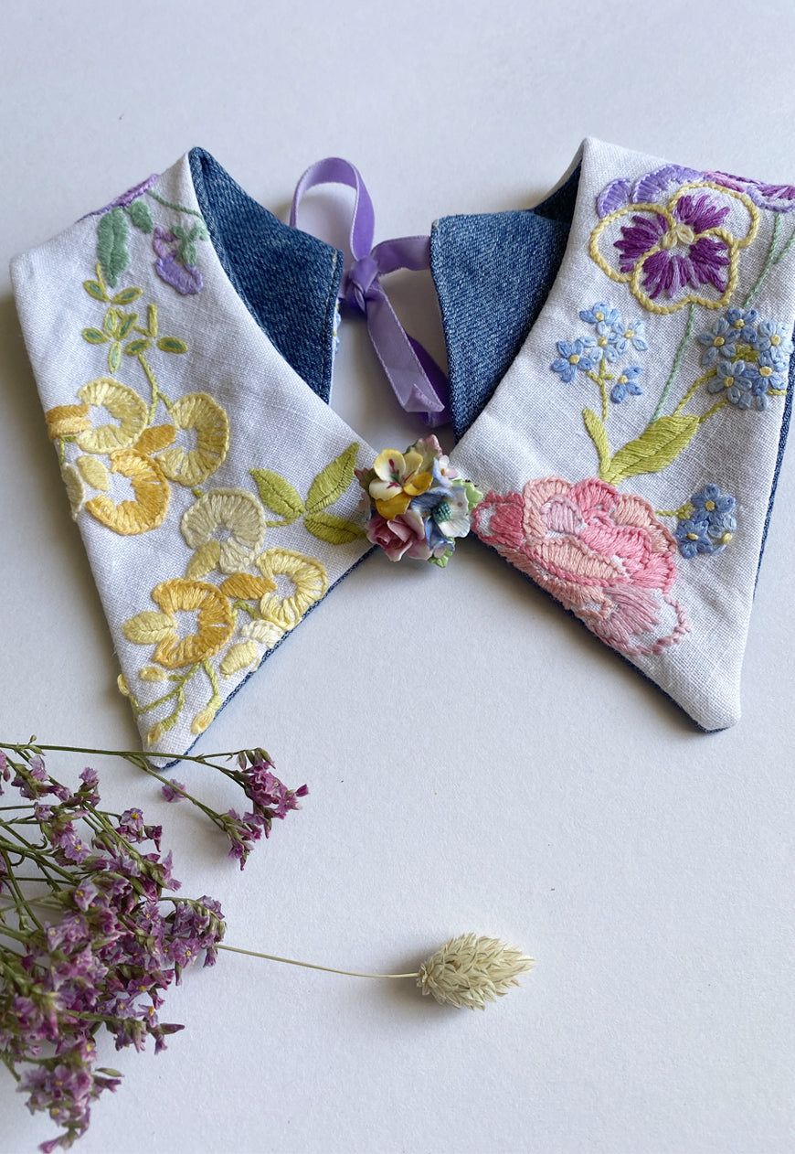 Upcycled detachable collar Simone