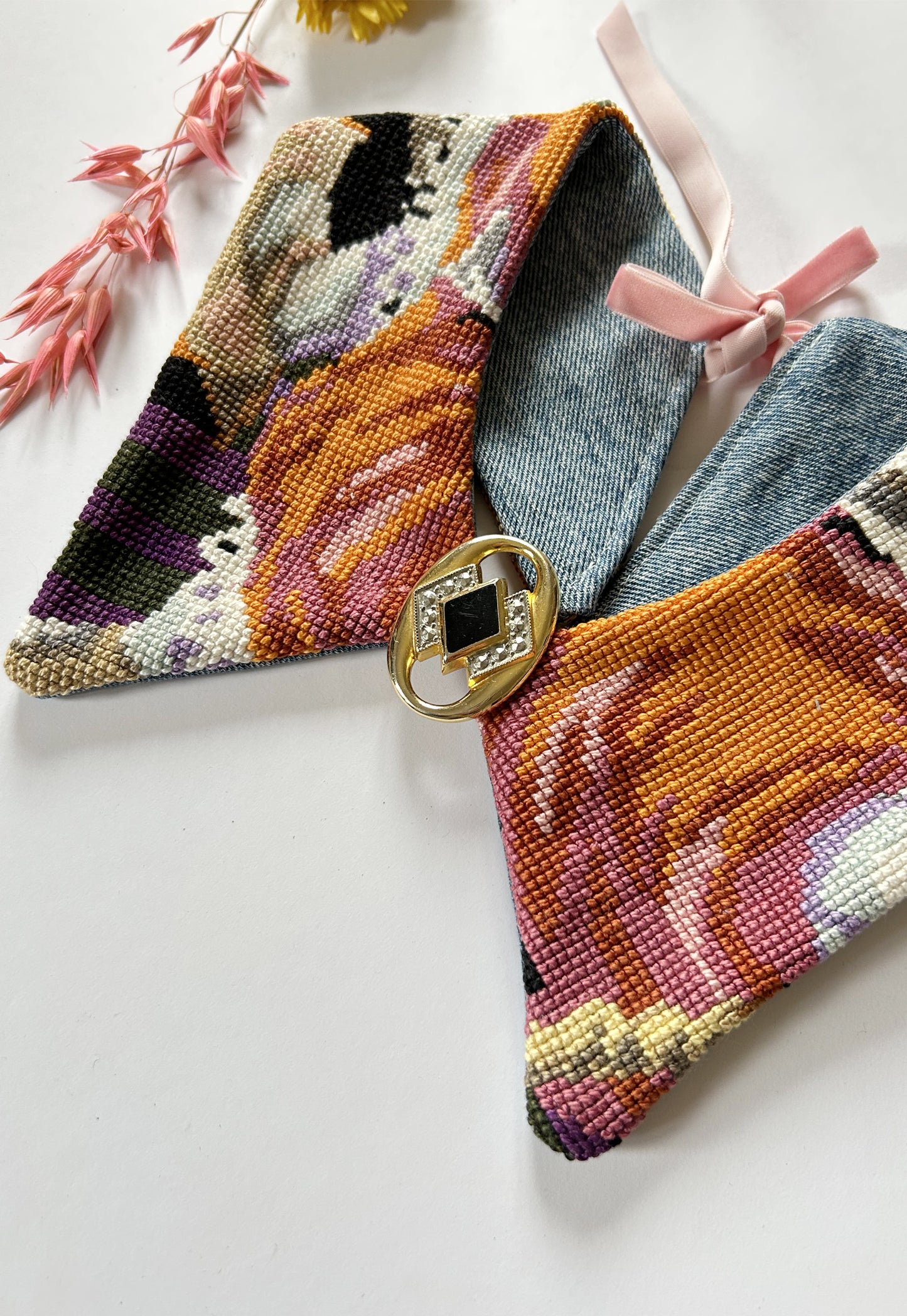 Upcycled detachable collar Simone