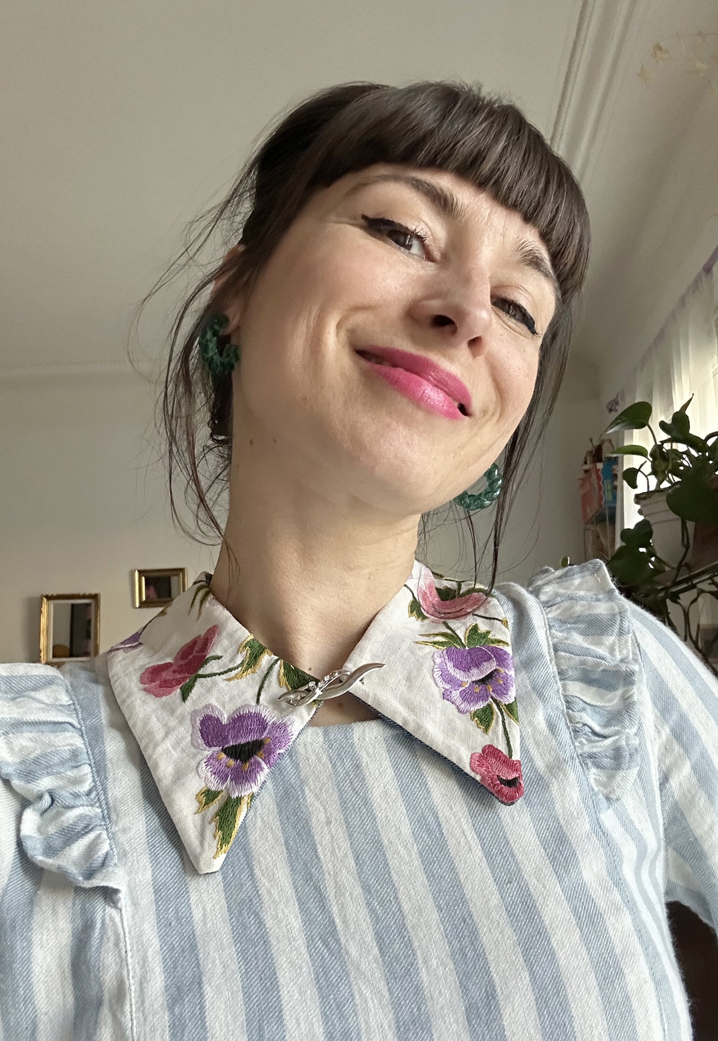 Upcycled detachable collar Simone