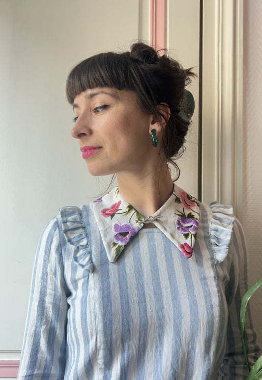 Upcycled detachable collar Simone