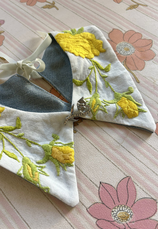 Upcycled detachable collar Simone