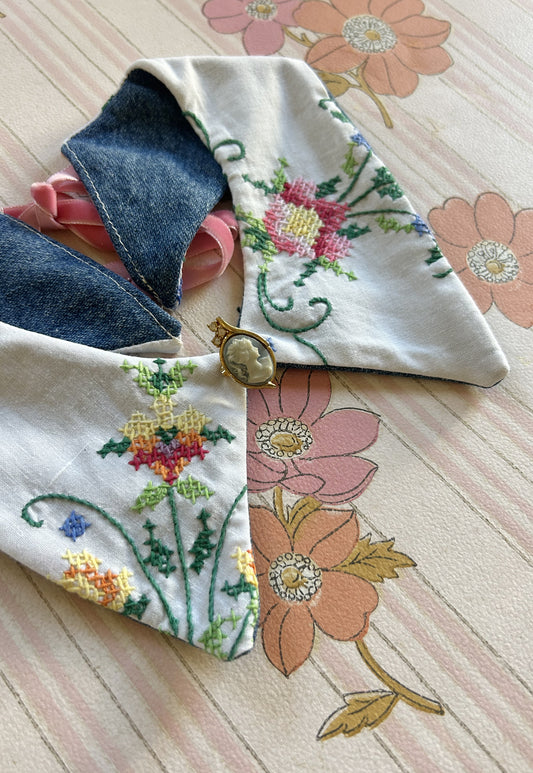 Upcycled detachable collar Simone