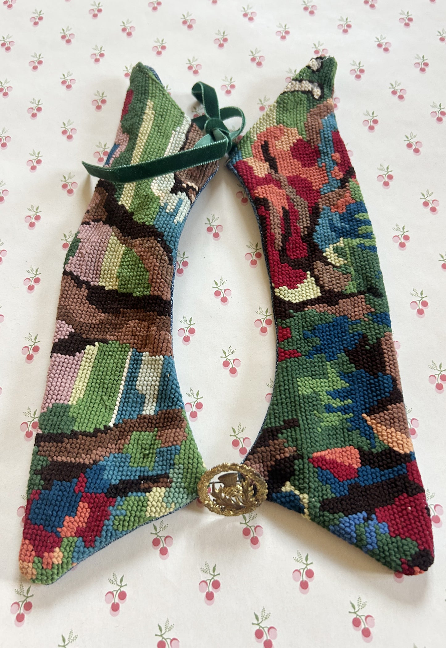 Upcycled detachable collar Simone
