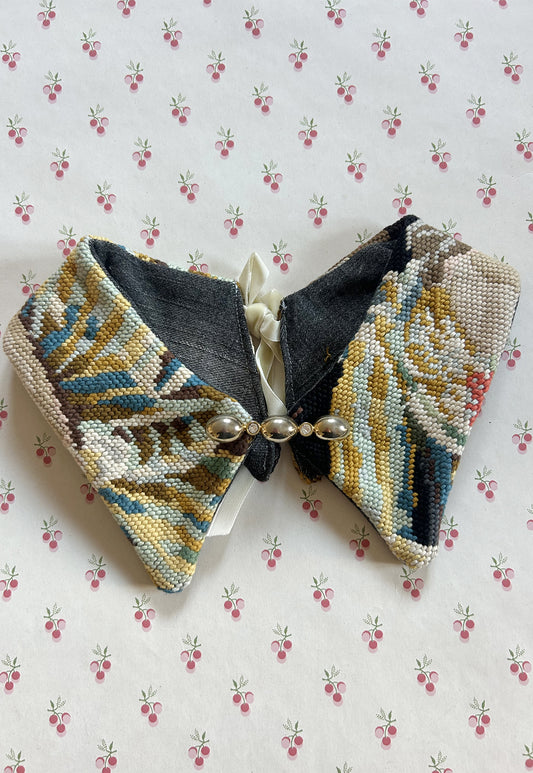 Upcycled detachable collar Simone