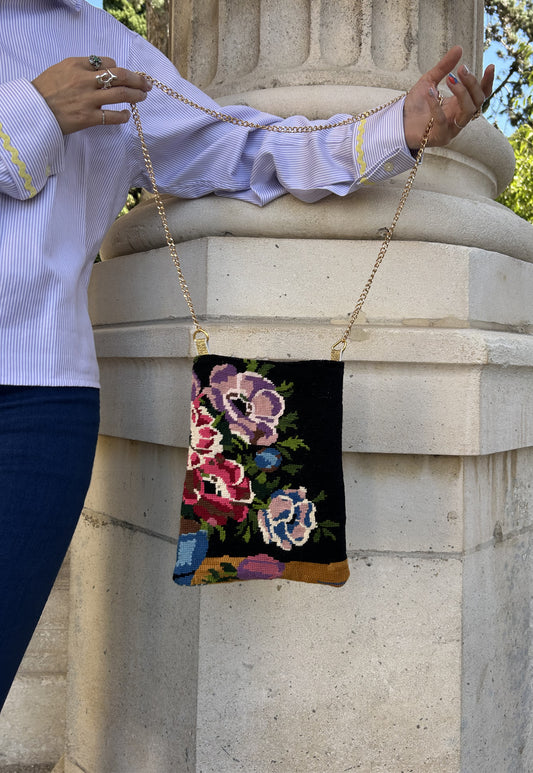 Upcycled chain bag Colette