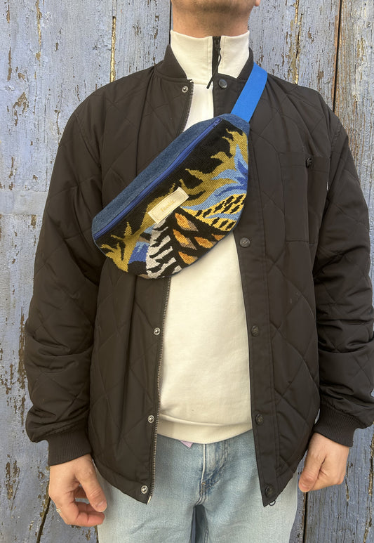 Upcycled bum bag Joe