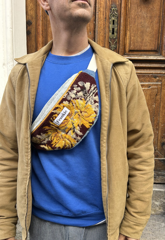 Upcycled bum bag Joe