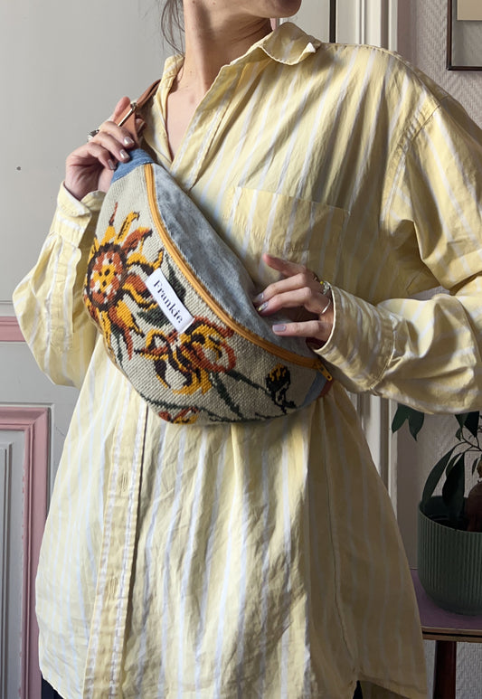 Upcycled bum bag Joe