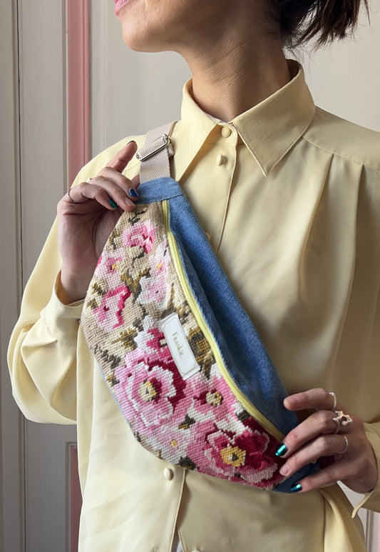 Upcycled bum bag Joe