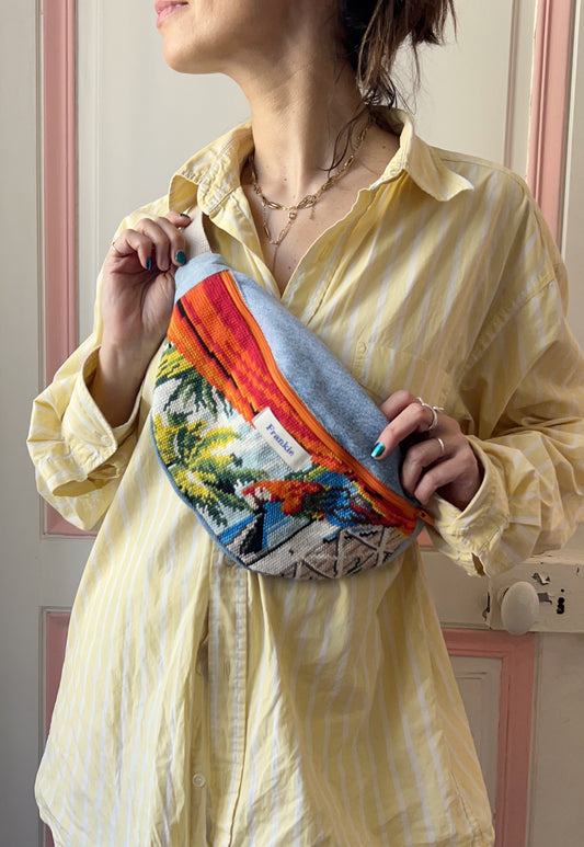 Upcycled bum bag Joe