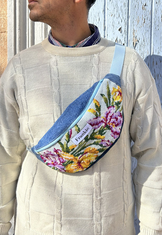 Upcycled bum bag Joe