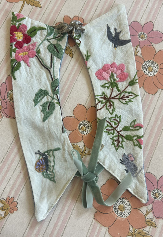 Upcycled detachable collar Simone