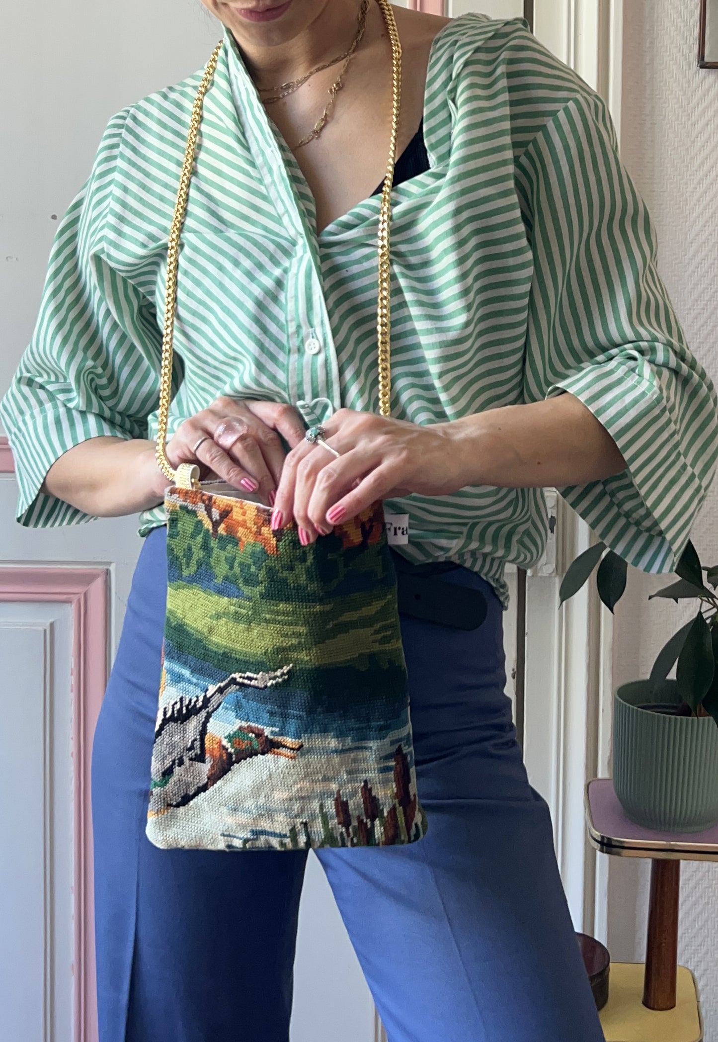 Upcycled chain bag Colette