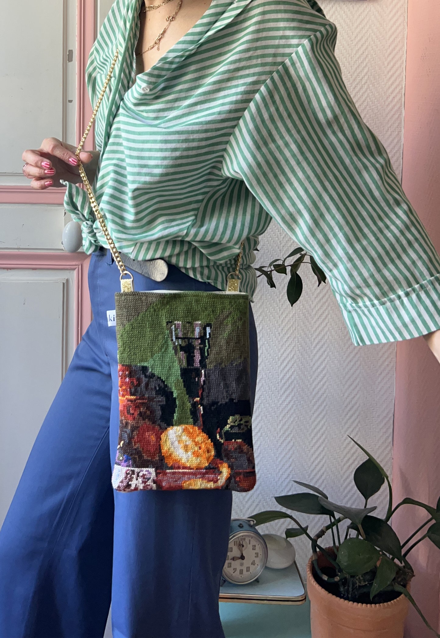 Upcycled chain bag Colette