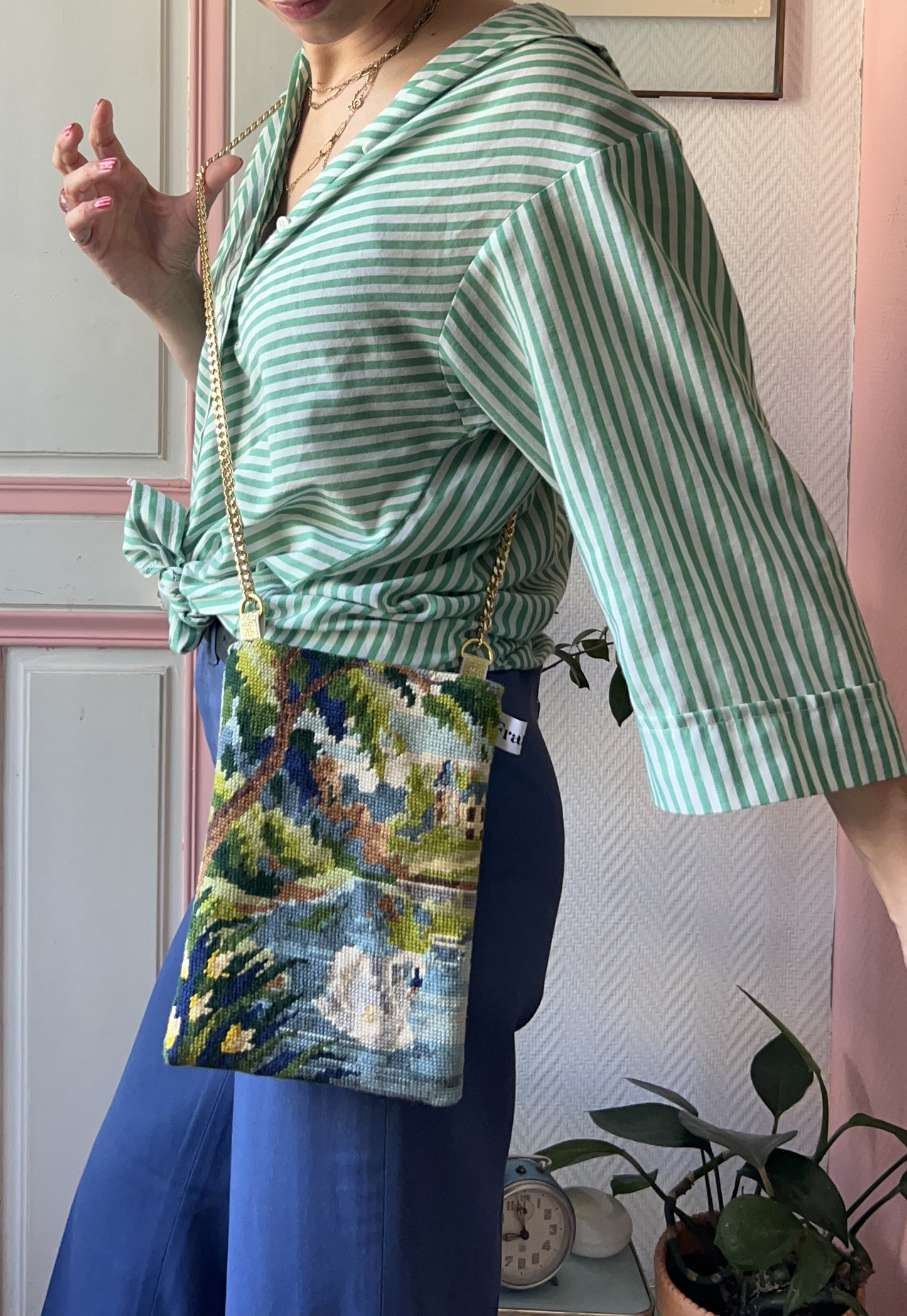 Upcycled chain bag Colette