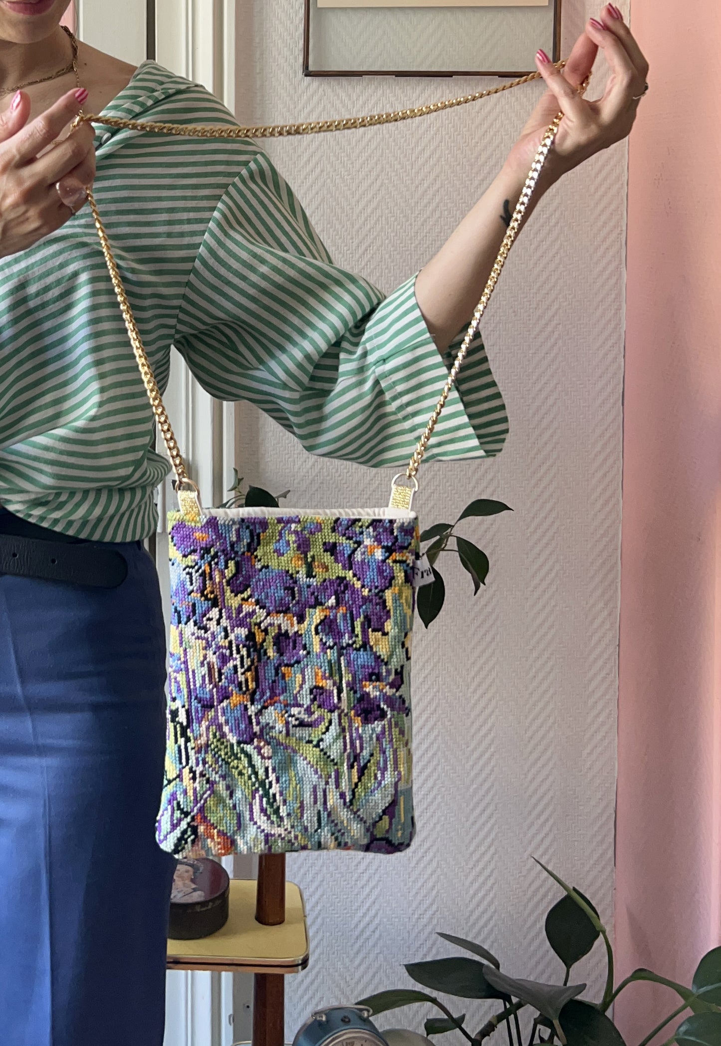 Upcycled chain bag Colette