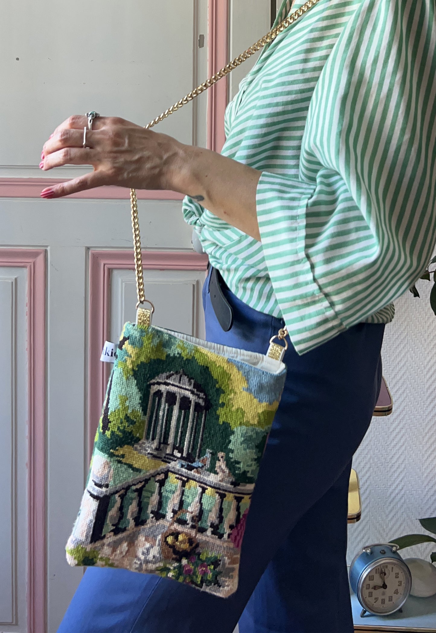 Upcycled chain bag Colette