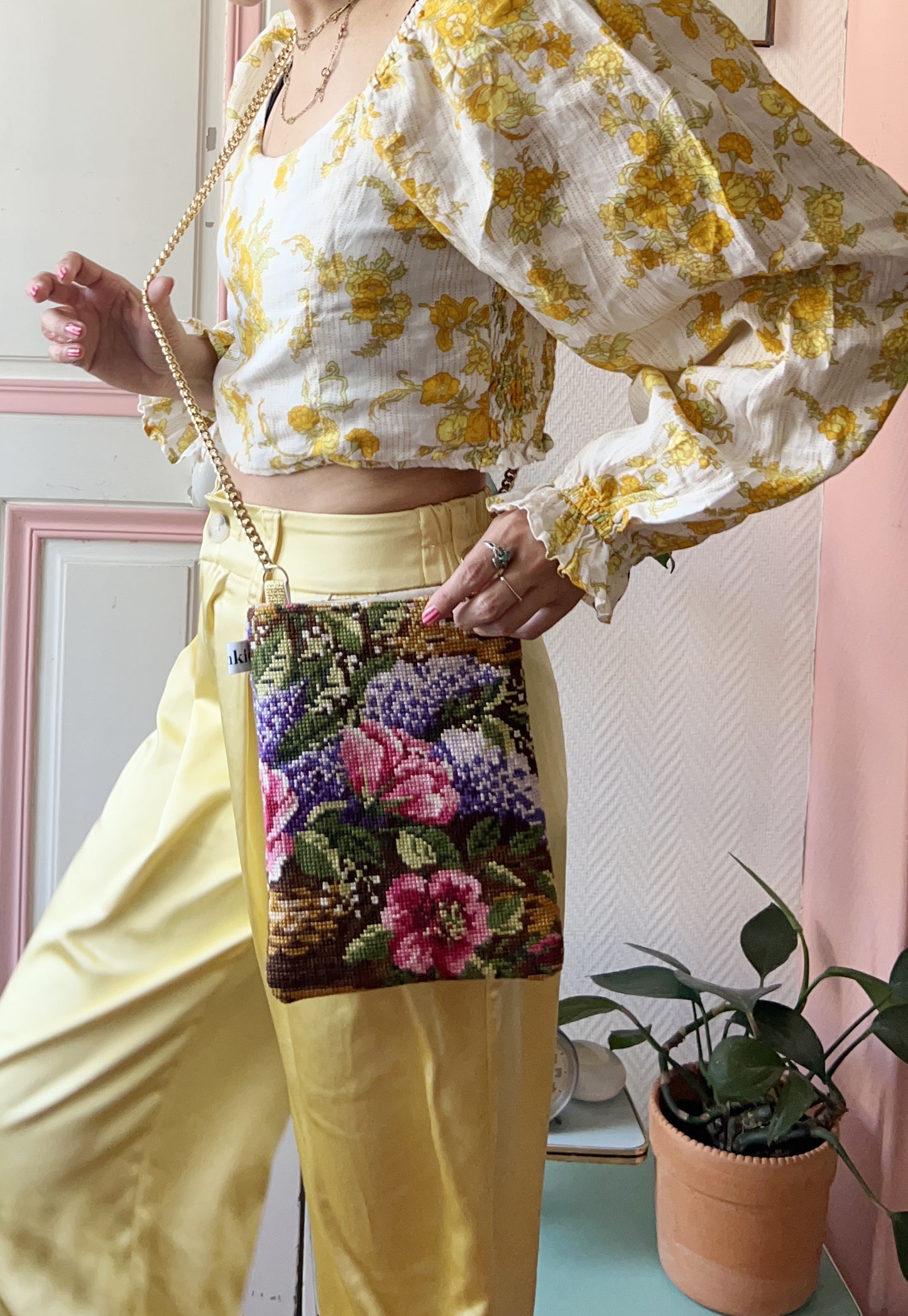 Upcycled chain bag Colette