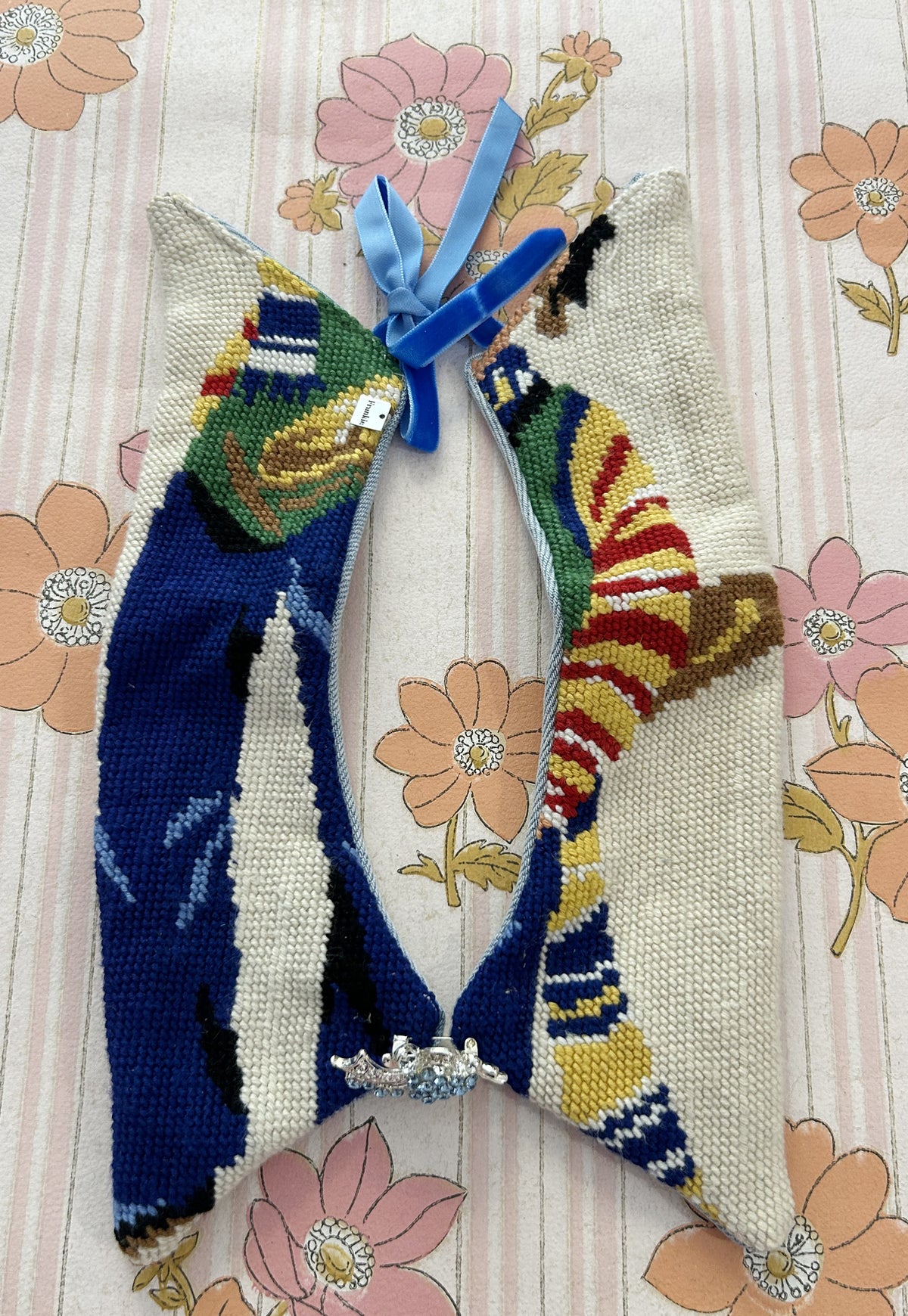 Upcycled detachable collar Simone