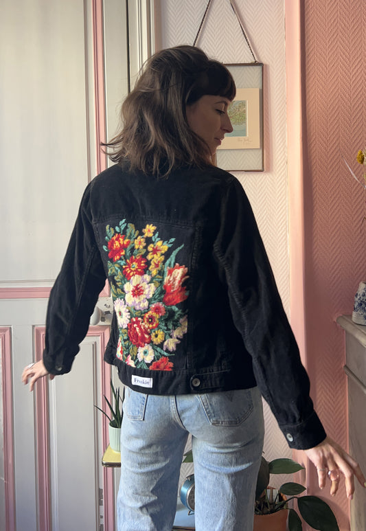 Upcycled jacket Flowers (S/M)