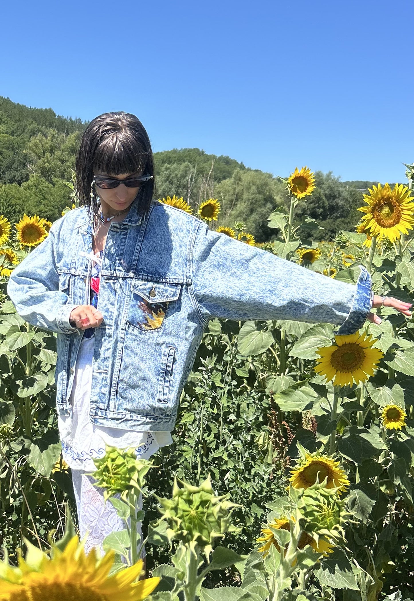 Upcycled jacket Sunflowers (L/XL)